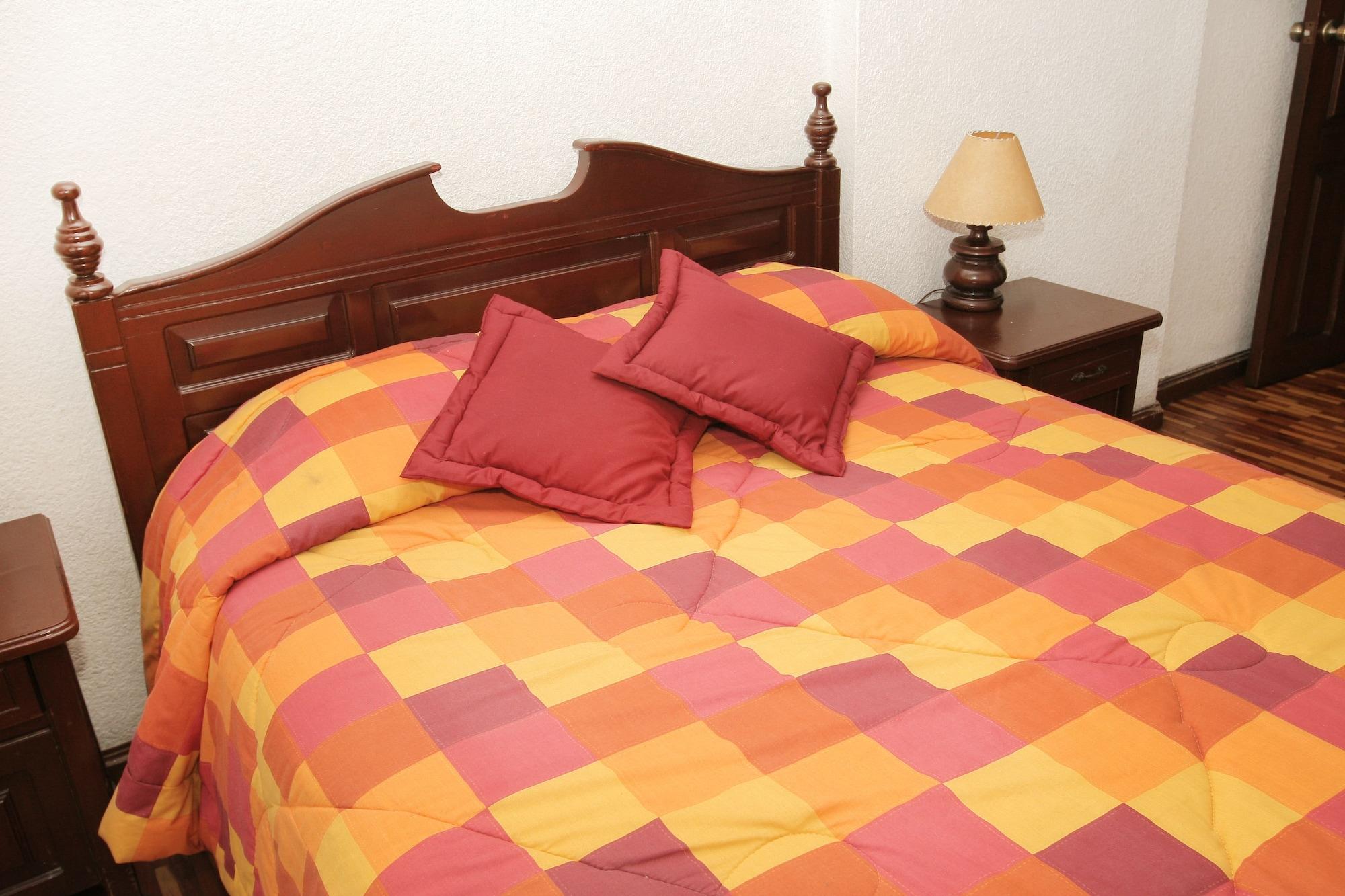 Hotel Huasi Continental Кито Экстерьер фото