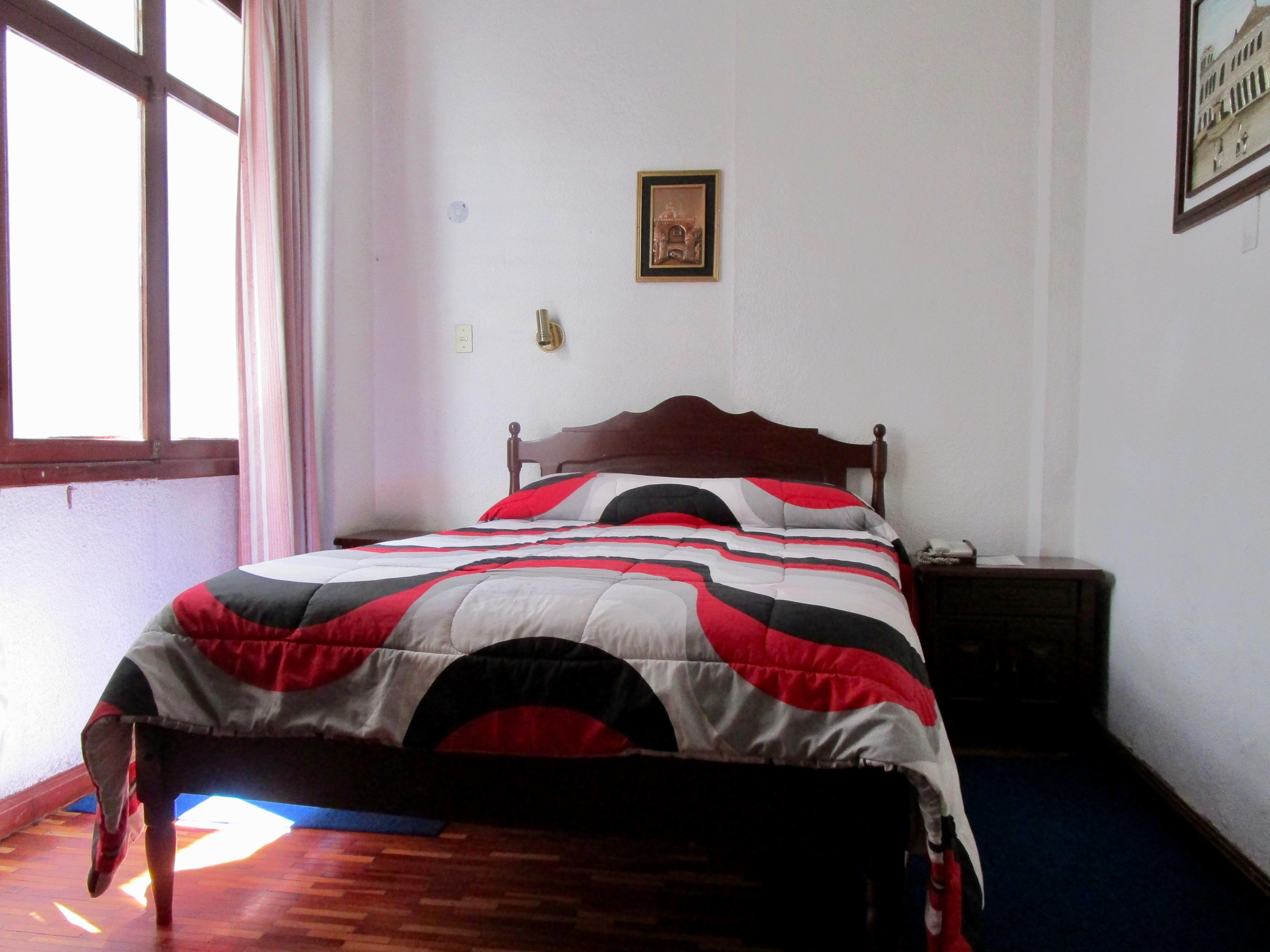 Hotel Huasi Continental Кито Экстерьер фото