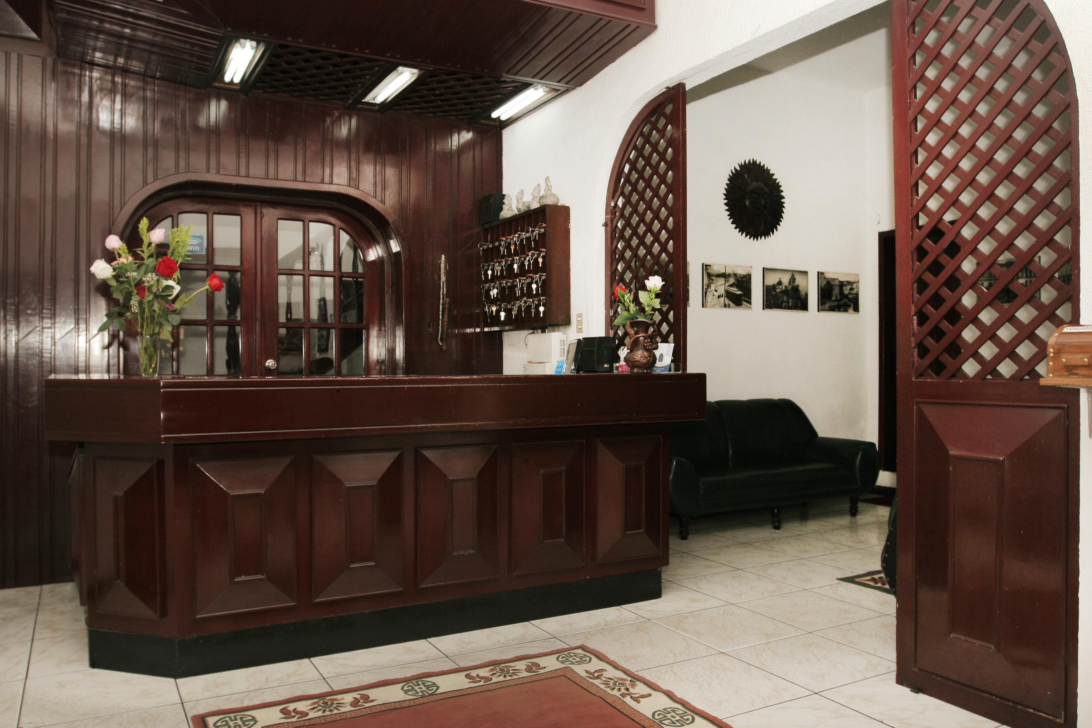 Hotel Huasi Continental Кито Экстерьер фото