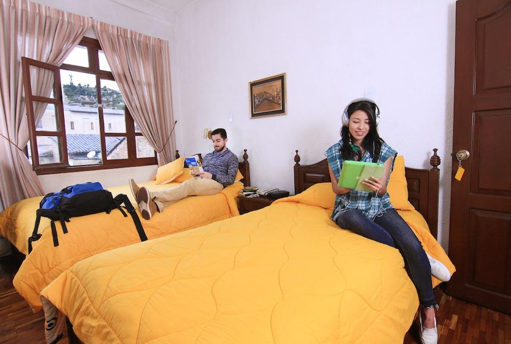 Hotel Huasi Continental Кито Экстерьер фото