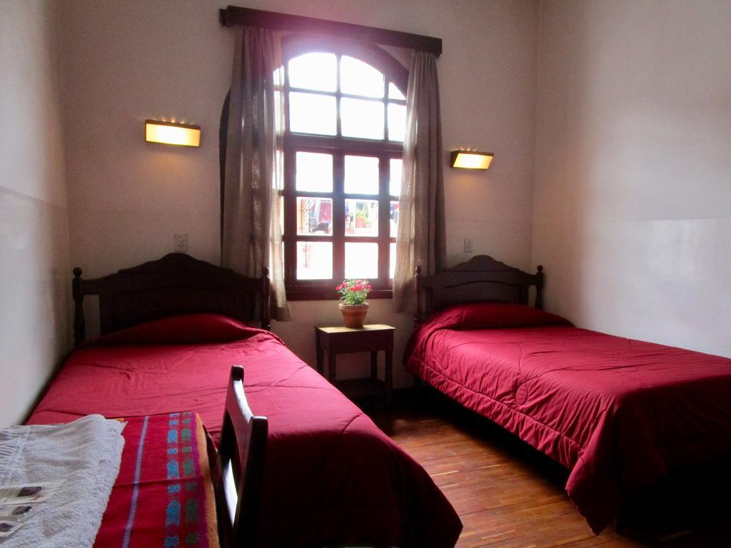 Hotel Huasi Continental Кито Экстерьер фото