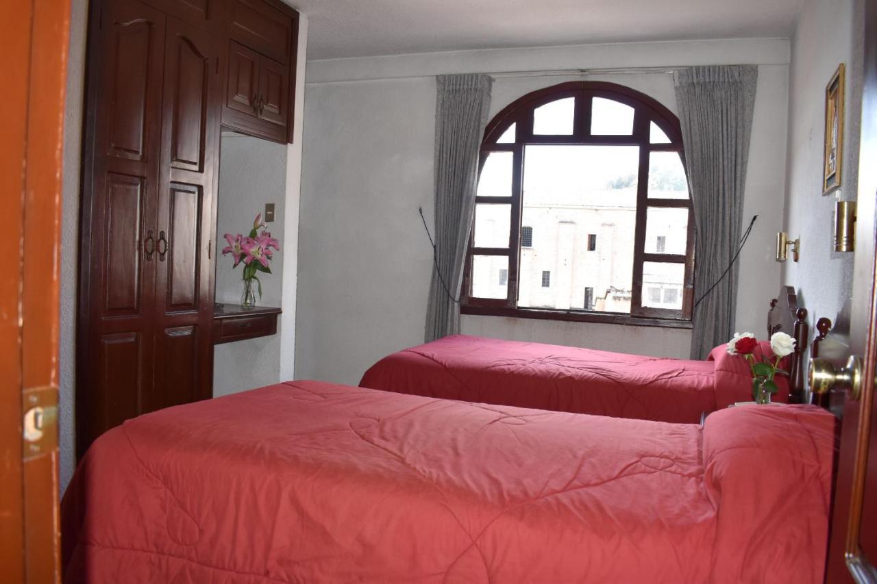 Hotel Huasi Continental Кито Экстерьер фото